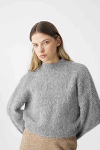 SURI ALPACA CROP JUMPER GREY